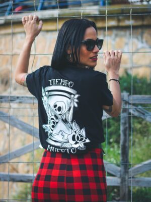 Camiseta unisex "Tiempo muerto"